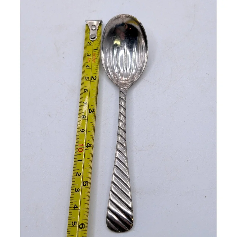 Vtg 1847 Dundee Rogers Bros Sugar Spoon Silver Plate Fluted Shell Bowl Swirl